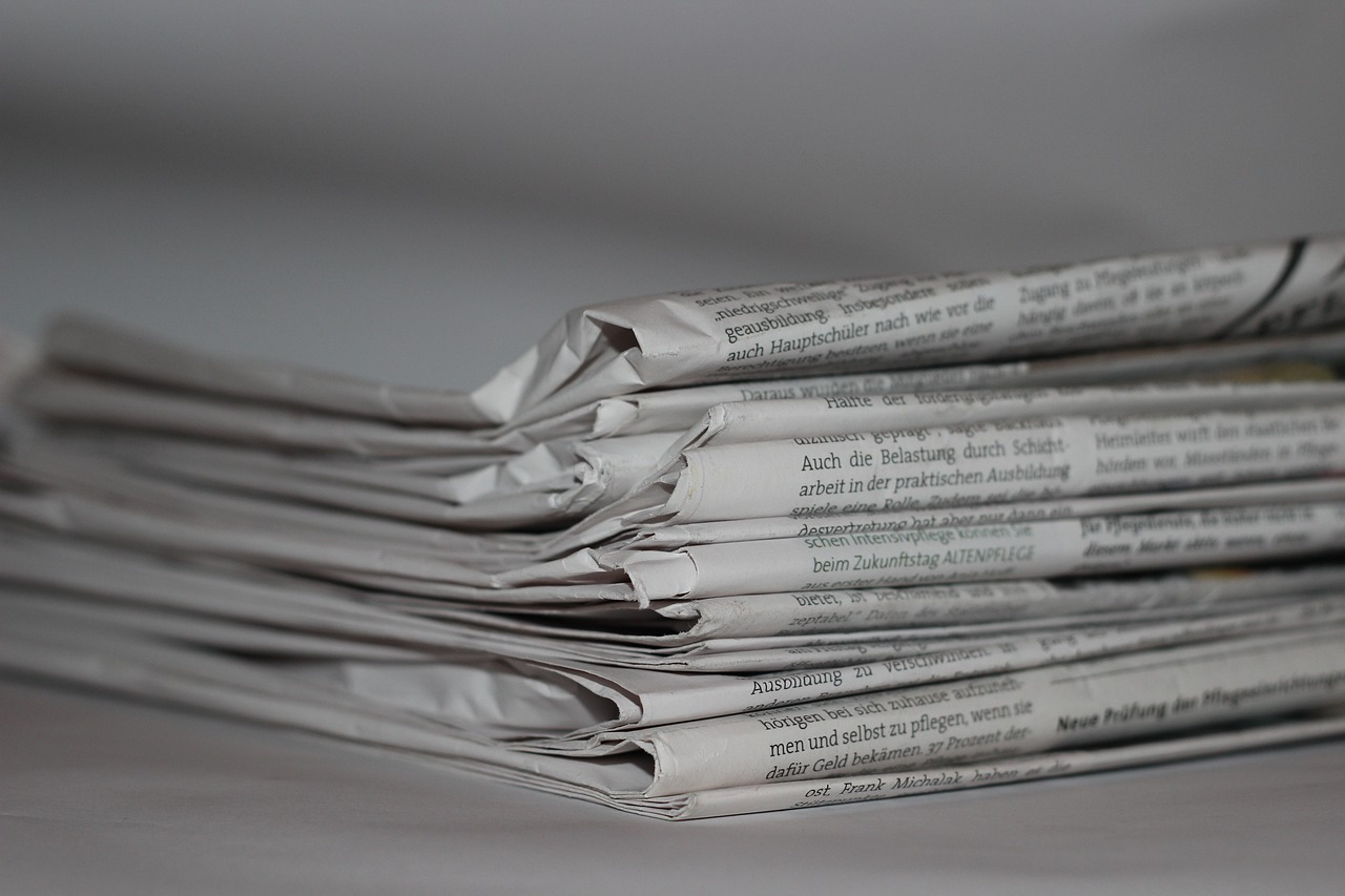 信頼性の高い新聞や雑誌に掲載された広告のイメージ